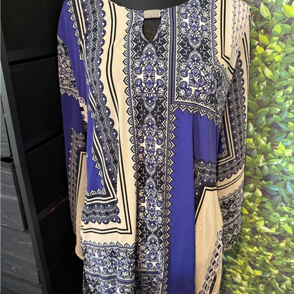 Collection B Tops - Blue and Beige Patterned Top p57